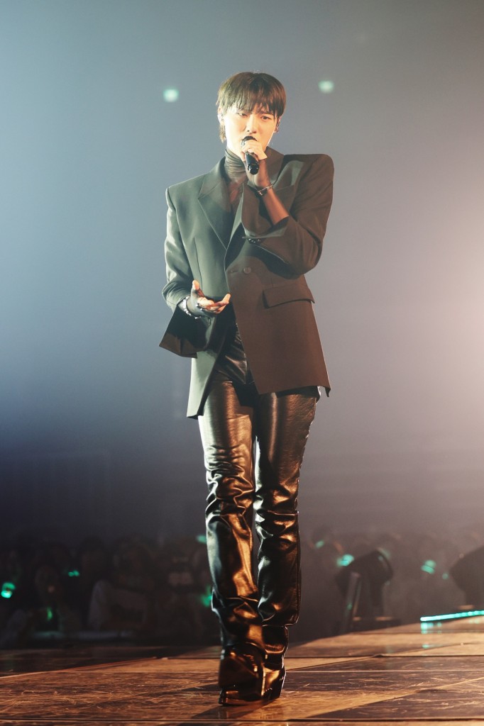 -EDAM- WOODZ ì-µì½-ì½- (ì--ì-¸) (1)