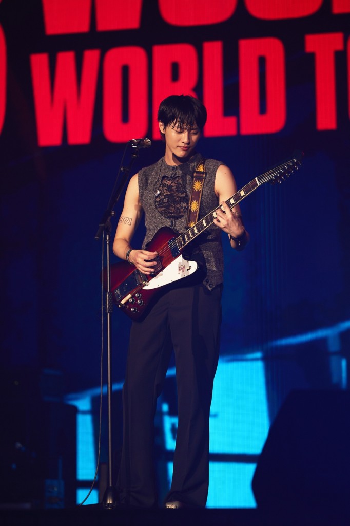 -EDAM- WOODZ ì-µì½-ì½- (ì--ì-¸) (4)