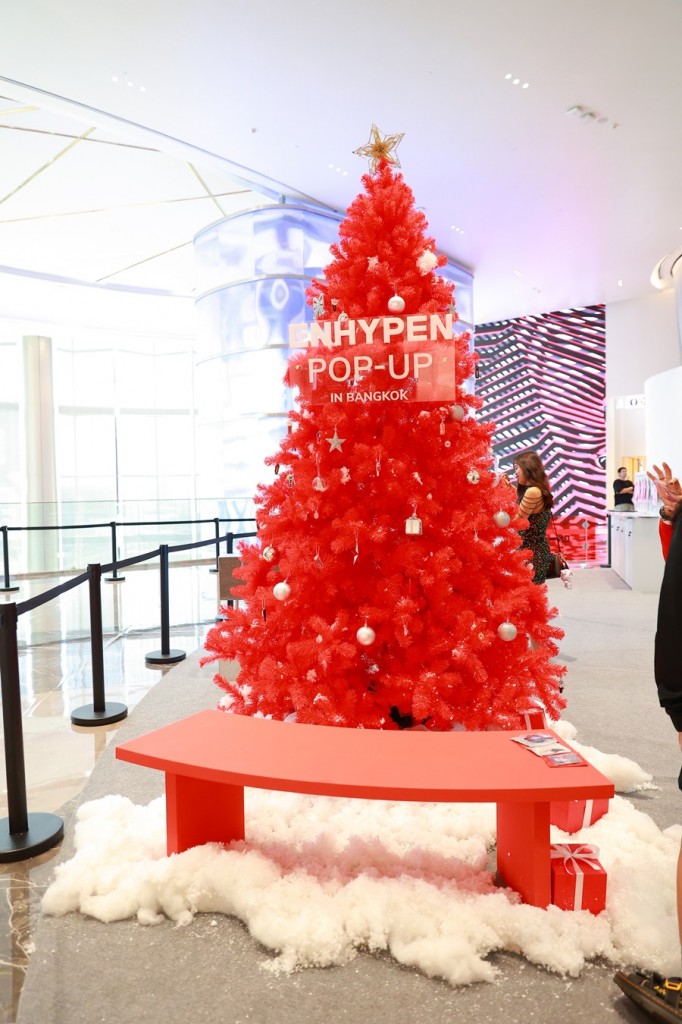 ENHYPEN POP-UP IN BANGKOK (11)