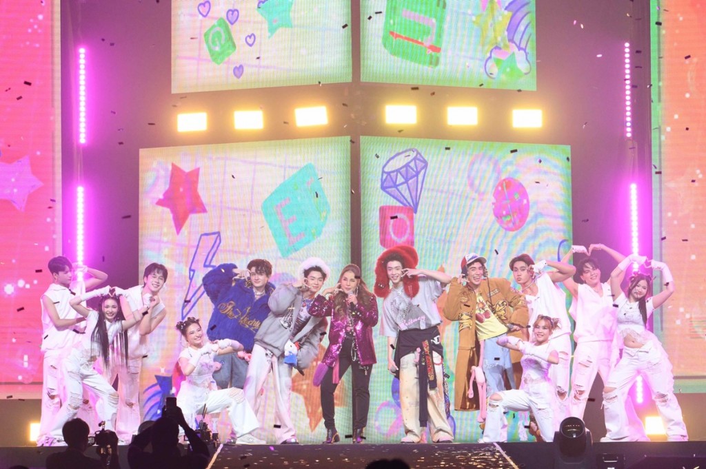 GELBOYS CLOSE FAN MEETING_21_0