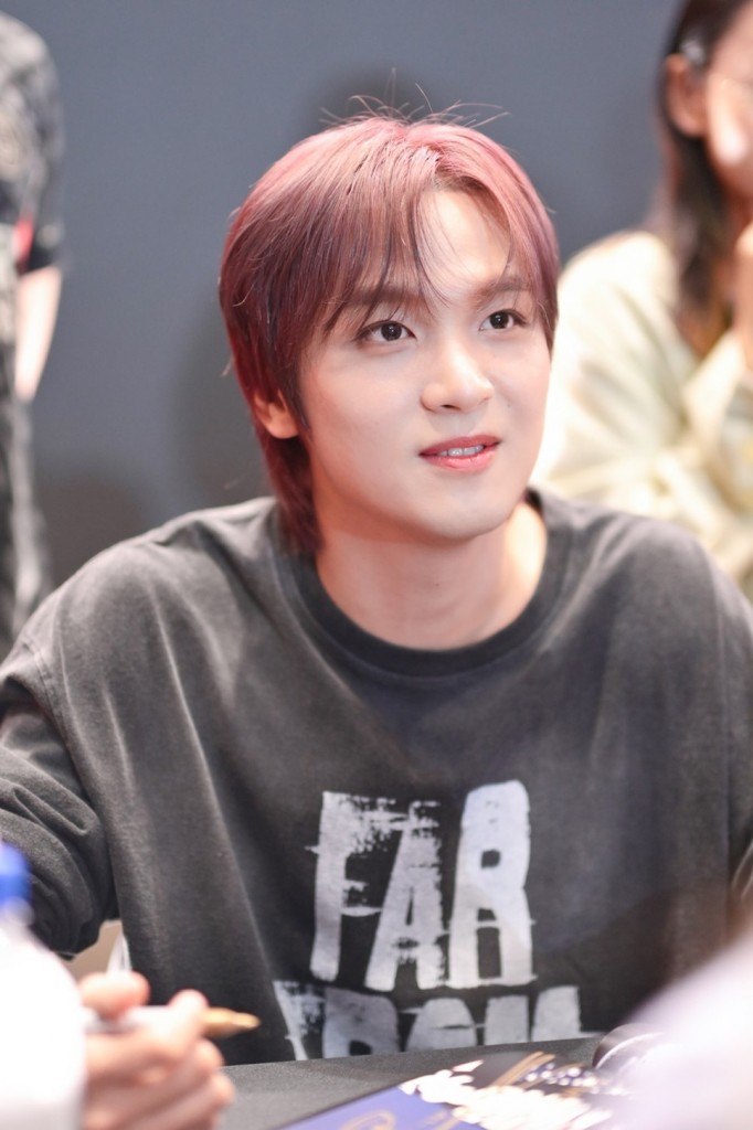 HAECHAN_Fansign (1)