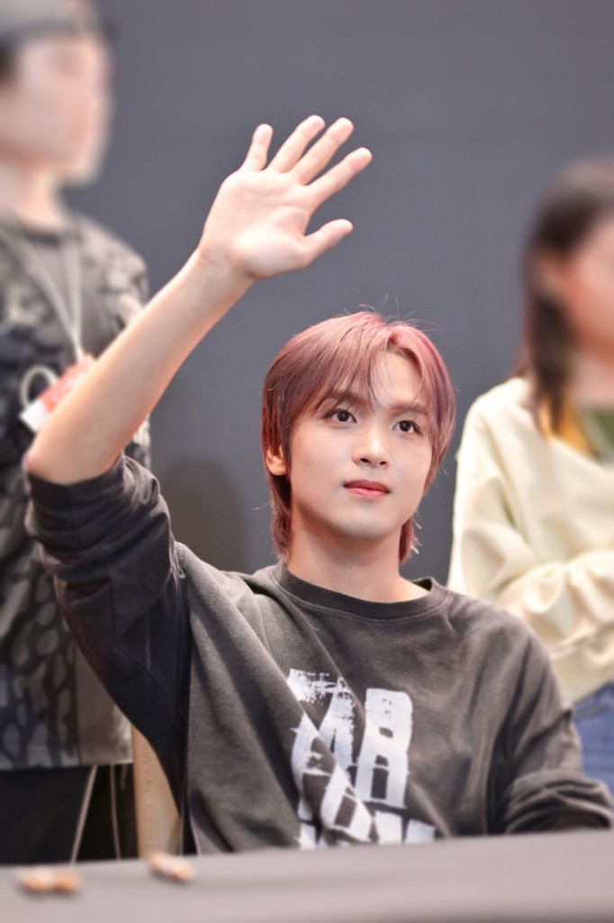 HAECHAN_Fansign (2)