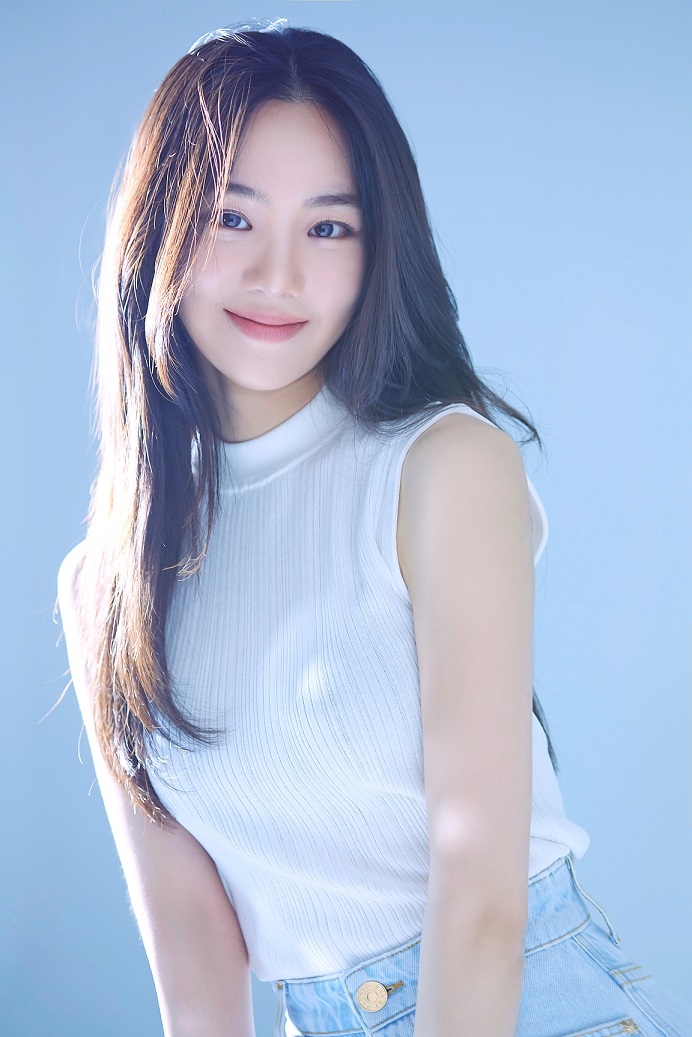 ___ Han Ji Eun