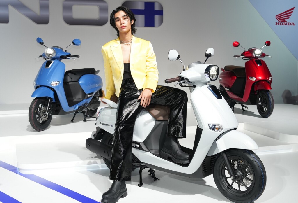 Honda Giorno+ Presenter Opening (3)