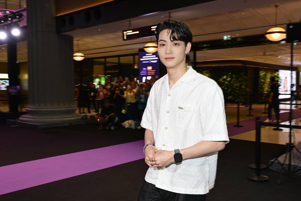 JAY B  GOT7_6