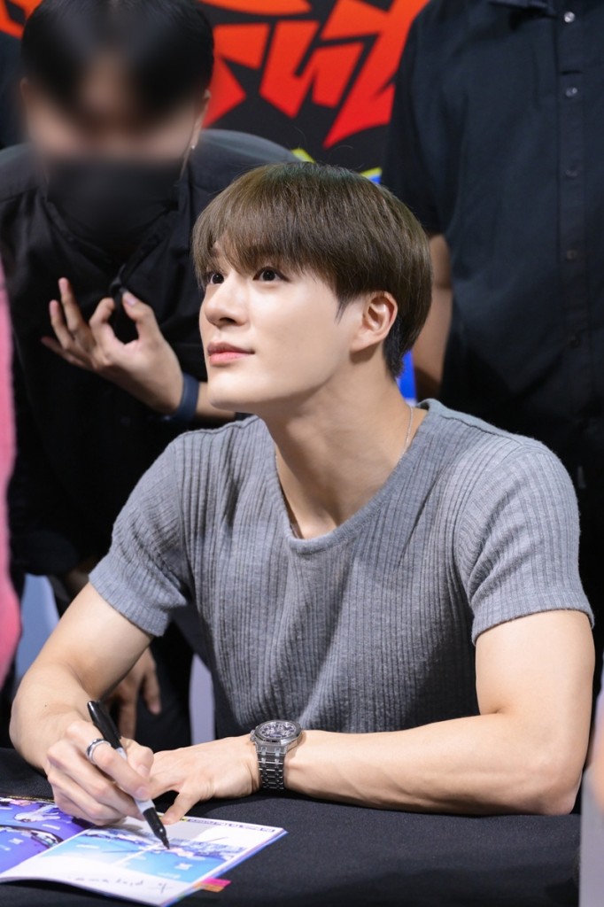 [JENO ภาพที่ 3] งาน Shopee x NCT DREAM _Go Back To The Future_ FANSIGN & FAN EVENT