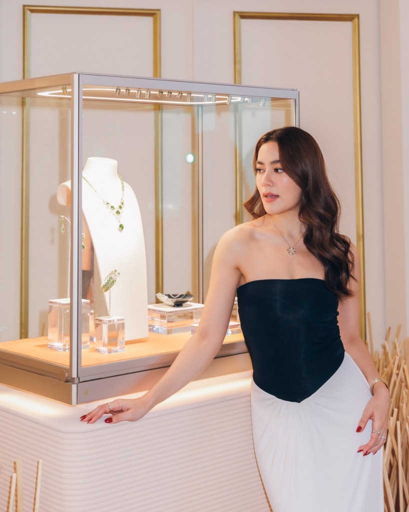 Kim at Exhibition 4