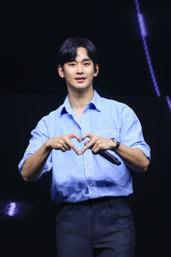 KimSooHyun_085