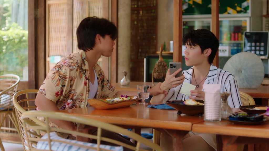 LOVESEA_EP1_GMM_B2-003.00_09_31_05.Still085