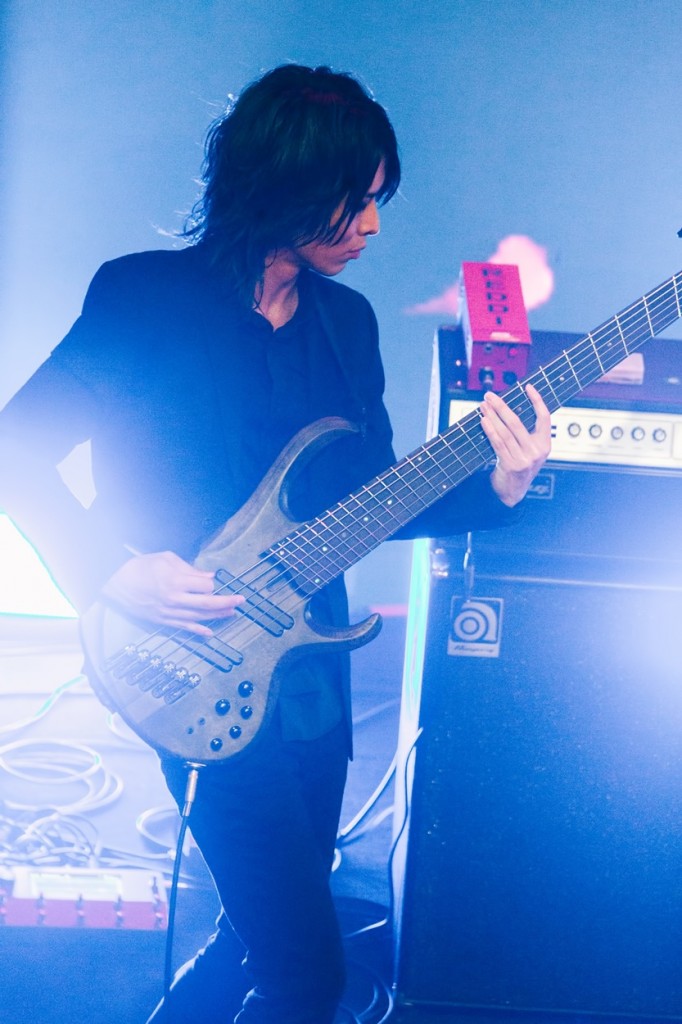 Live6