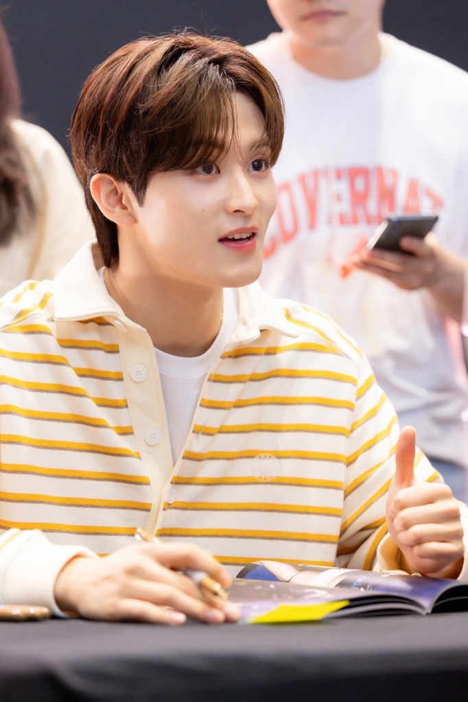 MARK_Fansign (2)