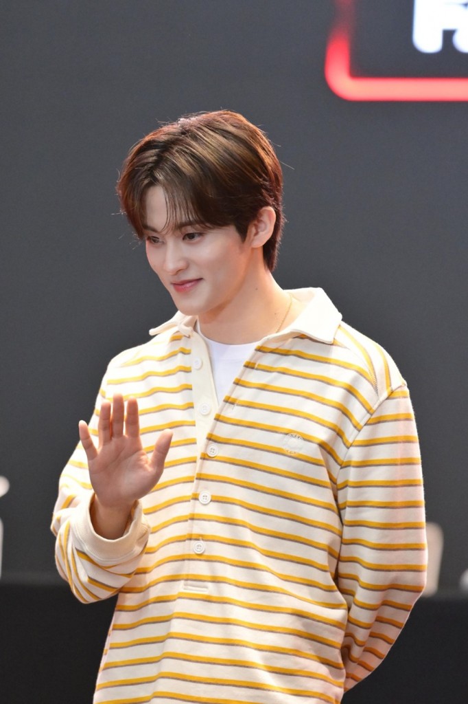 MARK_Fansign (3)