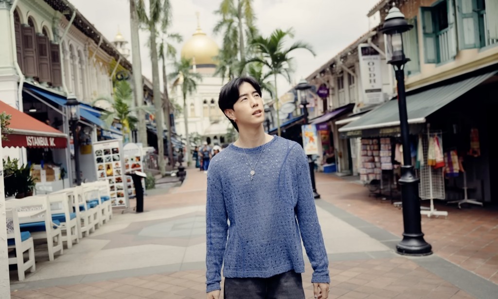 Mark Tuan X STB (2)