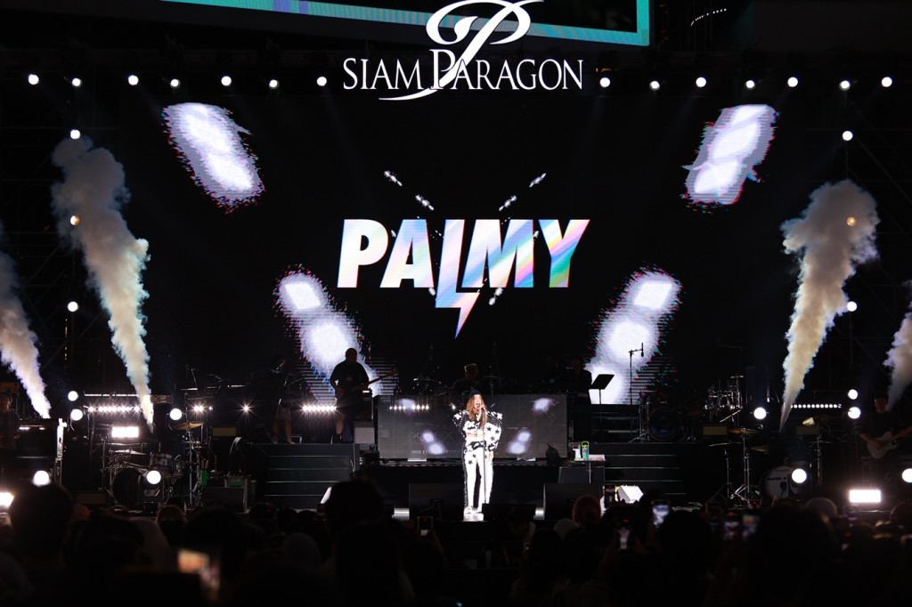 PALMY ร่วมส่งท้ายปี บนเวที SIAM PARAGON THE MAGICAL COUNTDOWN CELEBRATION 2025 (5)