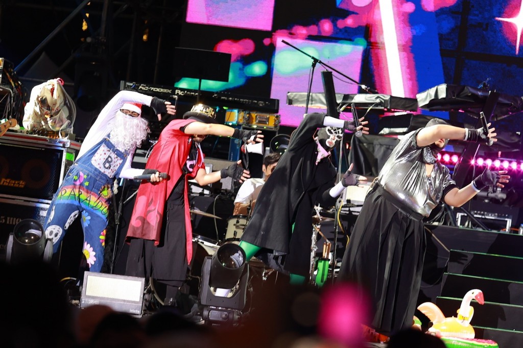 PARADOX ร่วมส่งท้ายปี บนเวที SIAM PARAGON THE MAGICAL COUNTDOWN CELEBRATION 2025_(3)