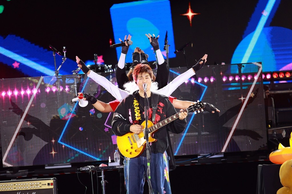 PARADOX ร่วมส่งท้ายปี บนเวที SIAM PARAGON THE MAGICAL COUNTDOWN CELEBRATION 2025_(4)