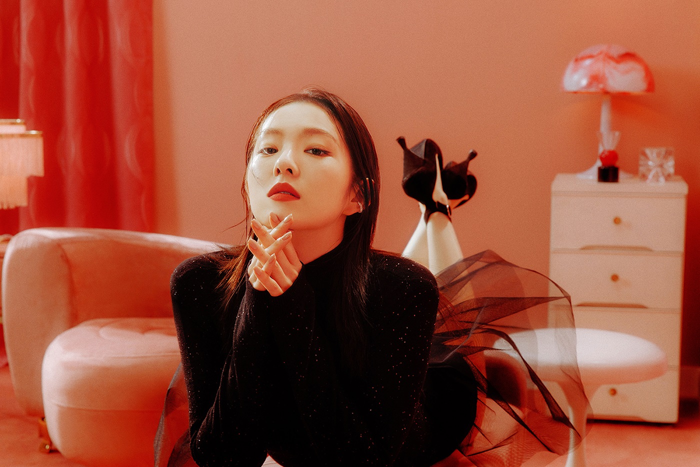 [Red Velvet - IRENE & SEULGI] The 1st Mini Album 'Monster'_IRENE image 1