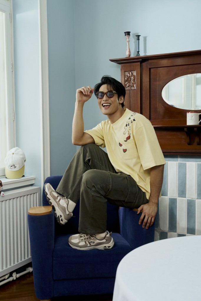 SKECHERS x APO555 Collection (11).jpg