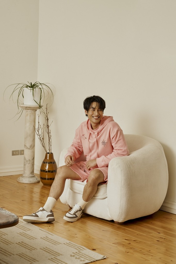 SKECHERS x APO555 Collection (14).jpg