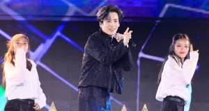 “เว่ยเจ๋อหมิง” ศิลปินดังจากแดนมังกร ร่วมมอบความสุขส่งท้ายปี ให้แฟน ๆ ชาวไทยได้กรี๊ดสุดเสียงกับโชว์สุดพิเศษ ใน “Amazing Thailand Countdown 2025”
