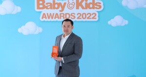 ปริญญ์ CEO นำทัพแบรนด์ร็อคกิงคิดส์ พิสูจน์ความสำเร็จ เจ้าแรกในประเทศไทย กลยุทธ์ Mommy Helper – ผู้ช่วยตัวจริงในการเลี้ยงลูก ซัคเซส สุดปัง !! คว้ารางวัล BEST CAR SEAT สินค้าคุณภาพ +บุคคลคุณภาพแห่งปี 2022 ตอบโจทย์พ่อแม่ยุคใหม่ เฟ้นโปรดักส์คุณภาพ/ความปลอดภัยสูงป้อนตลาดแม่และเด็กยาวนานกว่า 8 ปี