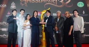 “แมนสรวง” หนังเรื่องแรกแบบไม่วายของ BeOnCloud กวาด 2 รางวัลใหญ่ของงานประกาศรางวัลภาพยนตร์ไทยอย่างสุพรรณหงส์ ครั้งที่ 32