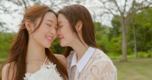 “ฟิล์ม” ให้กำลังใจ “น้ำตาล” ลุยแต่งนิยายความรัก!!