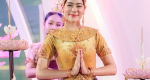 ยลโฉม คิมเบอร์ลี่ สุดงามสง่า นางนพมาศ 2566  ในงาน “ICONSIAM CHAO PHRAYA RIVER OF ETERNAL PROSPERITY”  ลอยกระทงบนโค้งน้ำที่สวยที่สุดของแม่น้ำเจ้าพระยา