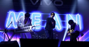 vivo จัดคอนเสิร์ตเต็มรูปแบบ ‘ZOOMTOPIA’ ขนทัพศิลปินแถวหน้า  ‘นนท์ ธนนท์ – MEAN – Polycat’ สร้างปรากฏการณ์ ‘ซูมชัด ทุกเรื่องราว’ กับ X200 Series
