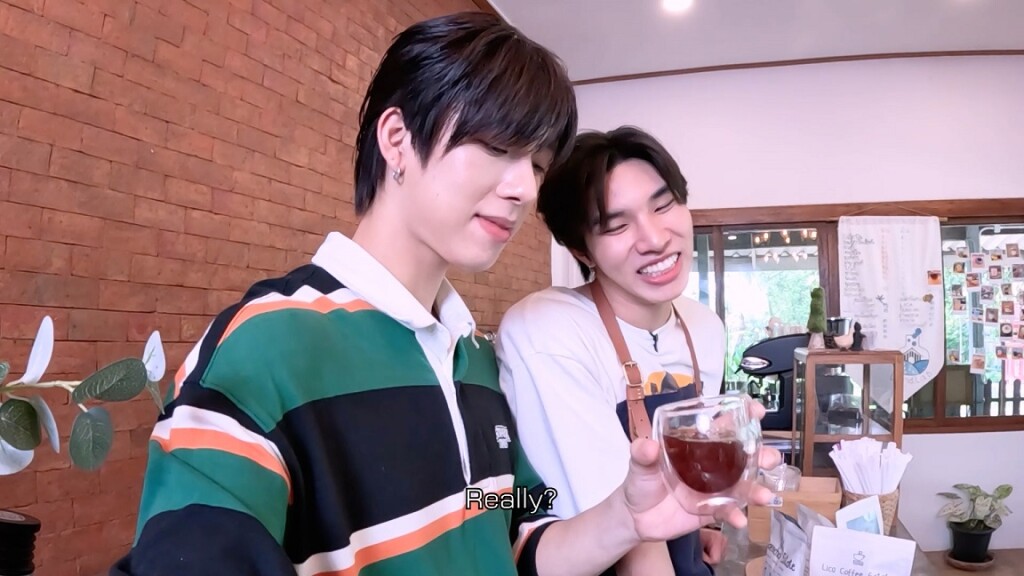 Ydiary 16-9.00_14_53_19.Still019