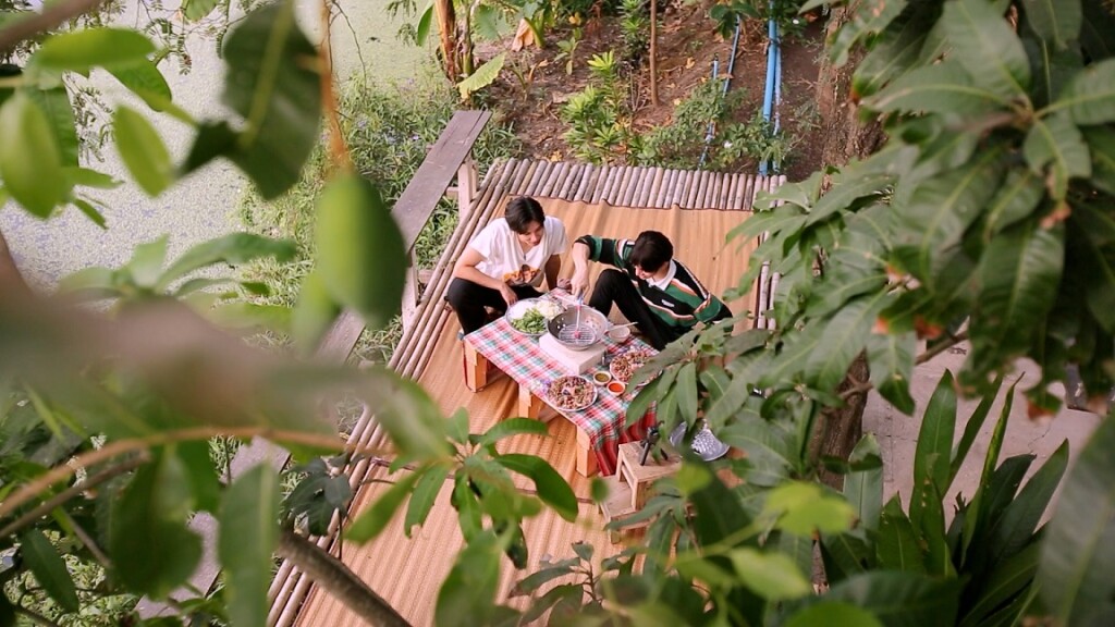 Ydiary 16-9.00_21_30_00.Still020