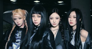 aespa คัมแบ็กสเกลสุดยิ่งใหญ่ ด้วยอัลบั้มเต็มชุดแรก ‘Armageddon’  รวบรวมคอนเซ็ปต์และอัตลักษณ์ พร้อมบอกเล่าโลกทัศน์ซีซัน 2 ที่ขยายไปสู่โลกคู่ขนาน ยอดสั่งซื้ออัลบั้มล่วงหน้าทะลุ 1.02 ล้านชุด เตรียมขึ้นแท่น Million Seller ติดต่อกันเป็นครั้งที่ 4