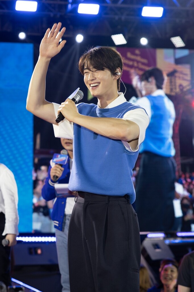 estxChaEunWoo_เกมใบ้คำด้วยท่าทาง 1