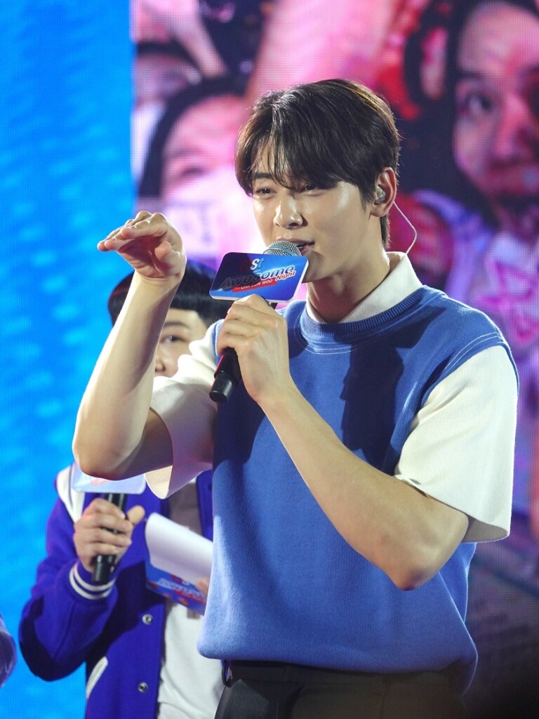 estxChaEunWoo_เกมใบ้คำด้วยท่าทาง 10