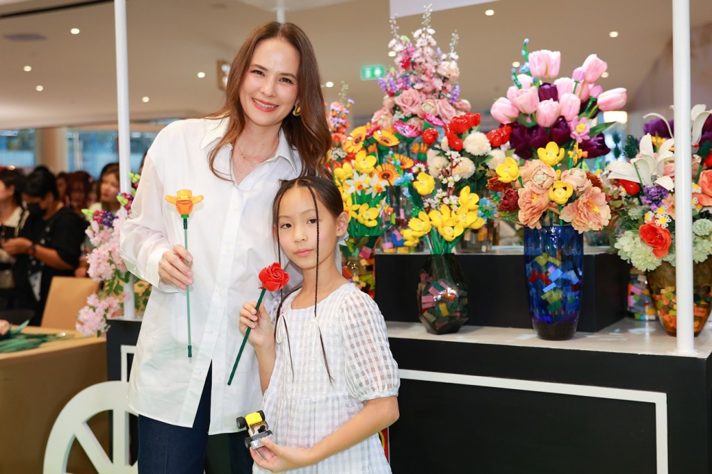 ครอบครัวแอน-อลิชา ร่วมฉลองวันเด็ก Siam Paragon X LEGO KIDS DAY 2025  KIDSTOPIA (3)