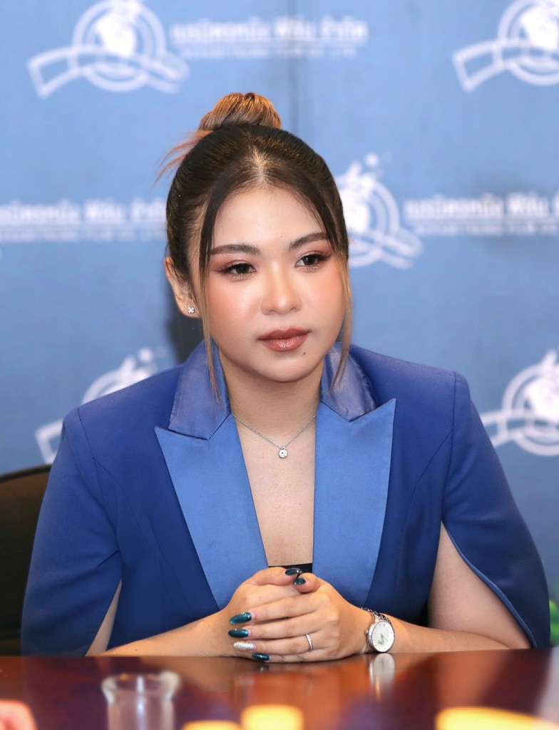 คุณน้อย กนกวรรณ 2