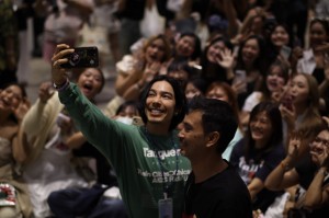 จี๋ สุทธิลักษณ์ , เอส คมกริช_0