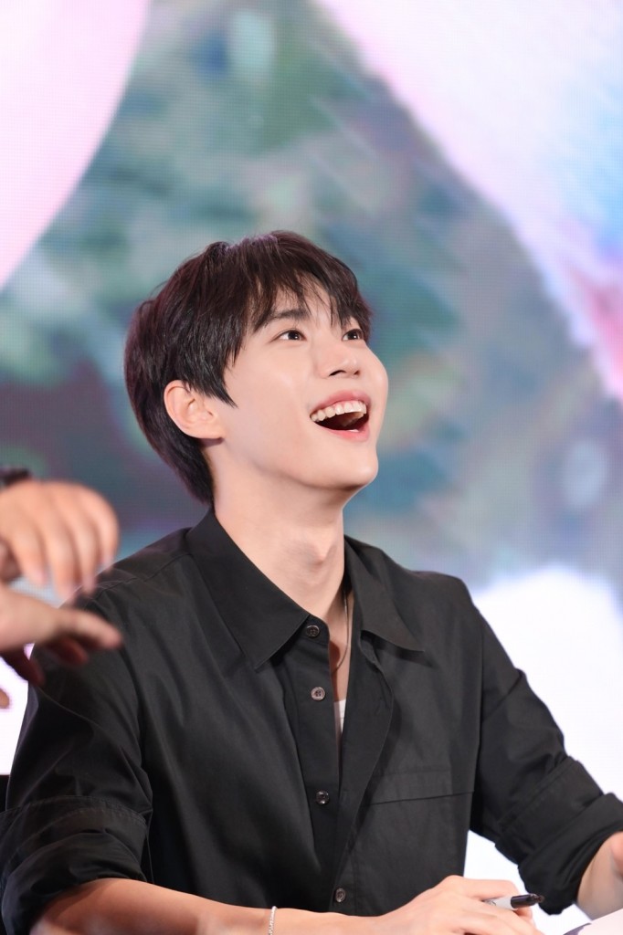 [ช่วงแฟนไซน์ 14] DOYOUNG (โดยอง) งาน Shopee x DOYOUNG ‘YOUTH’ FANSIGN & EVENT