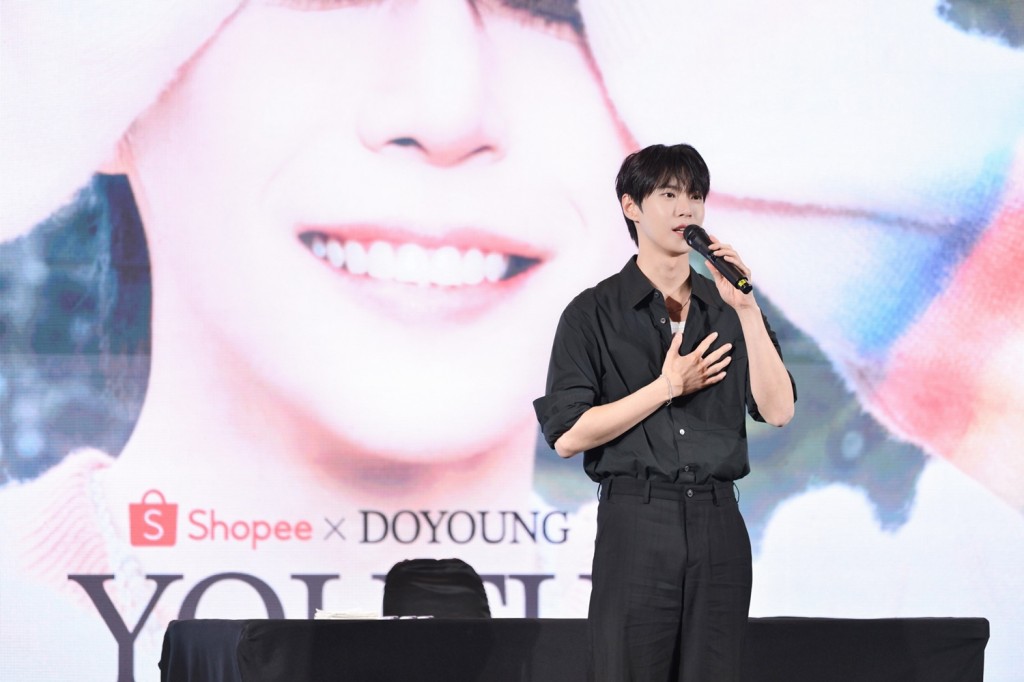 [ช่วงแฟนไซน์ 9] DOYOUNG (โดยอง) งาน Shopee x DOYOUNG ‘YOUTH’ FANSIGN & EVENT