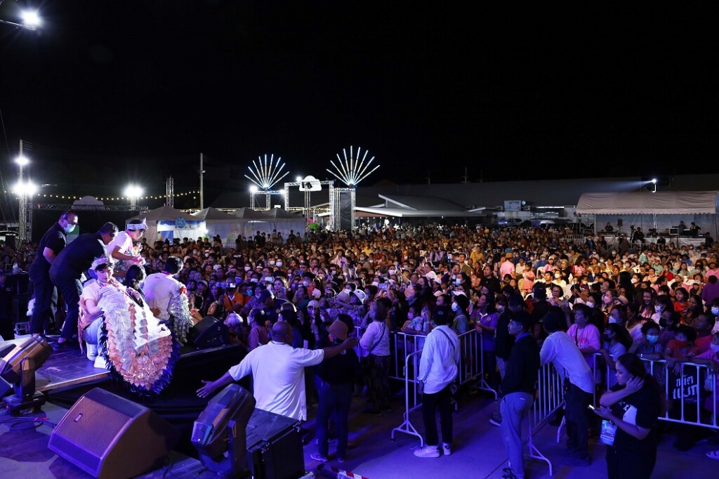 พี่น้องชาวจังหวัดปทุมธานี