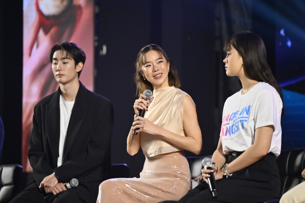 ฟอส จิรัชพงศ์ -คริส หอวัง - เดนิส  เจลีลชา_0