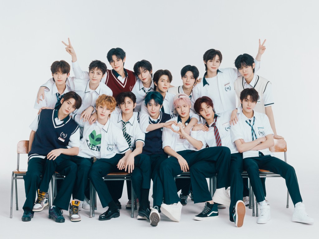 [ภาพ SMTR25 ทั้ง 15 คน] รายการ ‘Reply High School’ ของ SMTR25