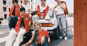 “RIIZE (ไรซ์) ถ่ายทอดตัวตนของวงที่เติบโตอย่างไม่หยุดยั้ง ในอัลบั้มเต็มชุดแรก ‘ODYSSEY’ (โอดิสซีย์) เพลงไตเติล ‘Fly Up’ (ฟลาย อัป) มาพร้อมการแสดงสุดโดดเด่นราวกับละครเวทีวัยรุ่น”