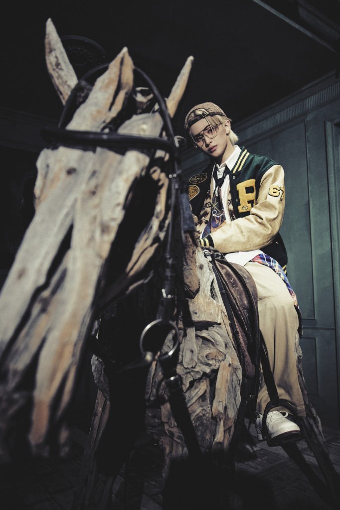 [ภาพทีเซอร์ 8] MARK วง NCT ซิงเกิลใหม่ '프락치 (Fraktsiya) (Feat. LEE YOUNG JI)'