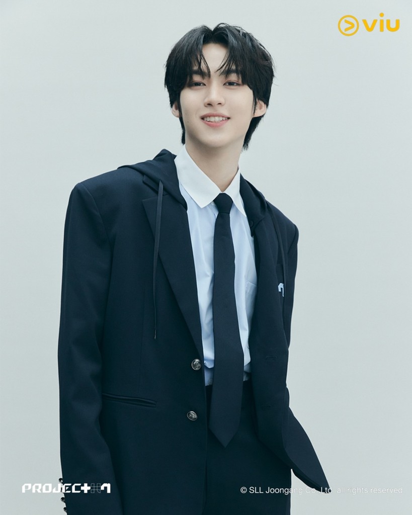 [ภาพที่ 1] SANTA (แซนต้า) วัชรวิศว์ สรสุริยวงษ์