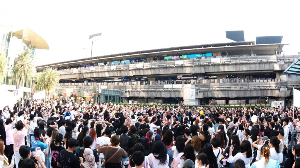 [ภาพที่ 1] งาน SM True celebrates SM ENTERTAINMENT 30TH Anniversary