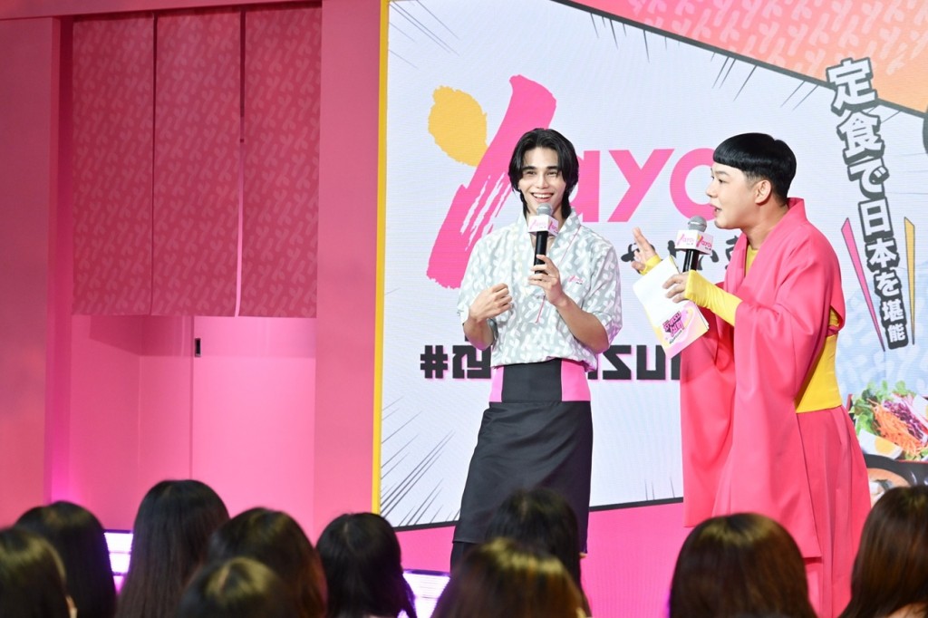 ภาพบรรยากาศการเปิดตัวพรีเซนเตอร์คนใหม่ของยาโยอิ (12)