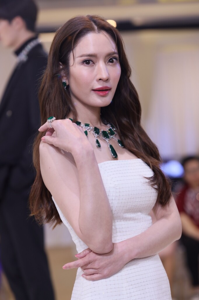 ภาพประกอบ_แอฟ-ต่อ ร่วมงาน BEAUTY GEMS THE MISSING PIECE (14)