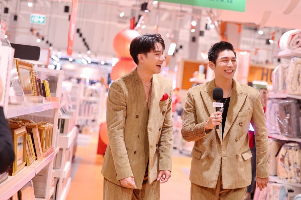 มิว และ ตุลย์ ร่วมงาน “ROBINSON HAPPY CHINESE NEW YEAR 2025” (05)