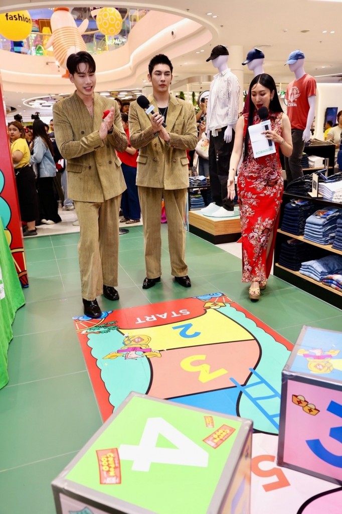 มิว และ ตุลย์ ร่วมงาน “ROBINSON HAPPY CHINESE NEW YEAR 2025” (09)